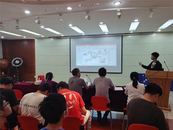 http://news.hfut.edu.cn/__local/4/92/C0/4EC38F4915B1EE52A3DBA48BBC3_4DE2732D_EC01.jpg?e=.jpg