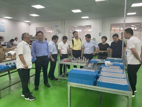 说明: http://jxxy.hfut.edu.cn/_upload/article/images/15/e6/682f6b4549a78d1aef95db130721/34143c98-ea4c-4923-ac09-8aaa3b5c9ac1.jpg
