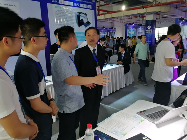 http://jxxy.hfut.edu.cn/_upload/images/20180510_050731_928.jpg